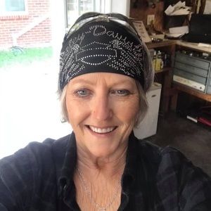 Meet your Posher, Lori